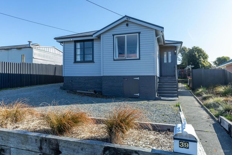 Photo of property in 39 Aynsley Street, Parkside, Timaru, 7910