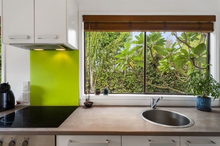 Photo of property in 2/28 Marina Road, Torbay, Auckland, 0630