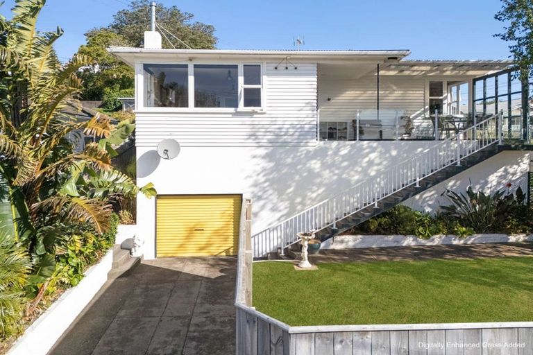 Photo of property in 223 Powderham Street, New Plymouth, 4310