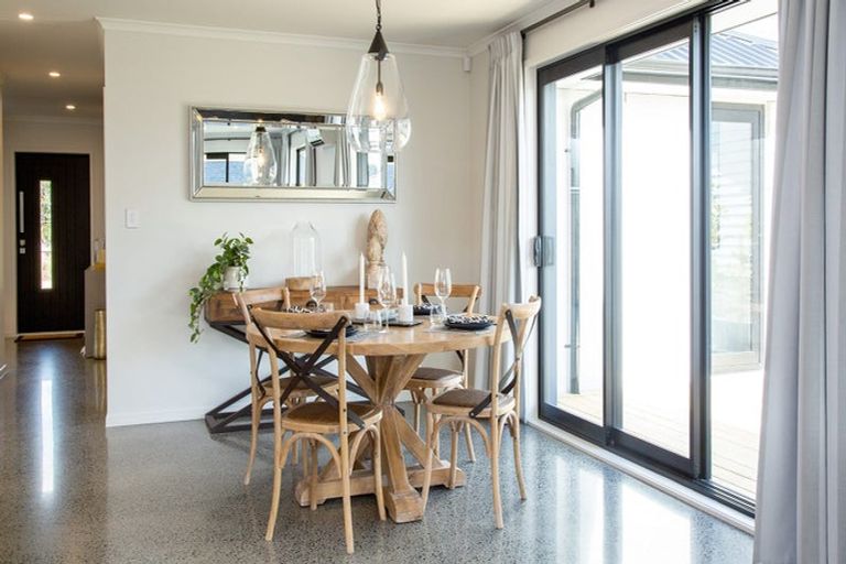 Photo of property in 31 Nobilo Road, Kumeu, 0810