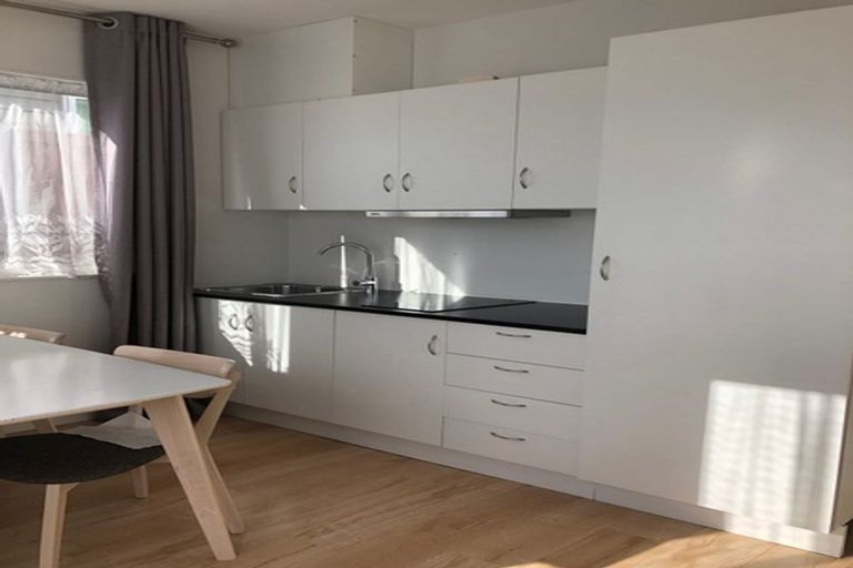 Photo of property in 407 Ormiston Road, Flat Bush, Auckland, 2019