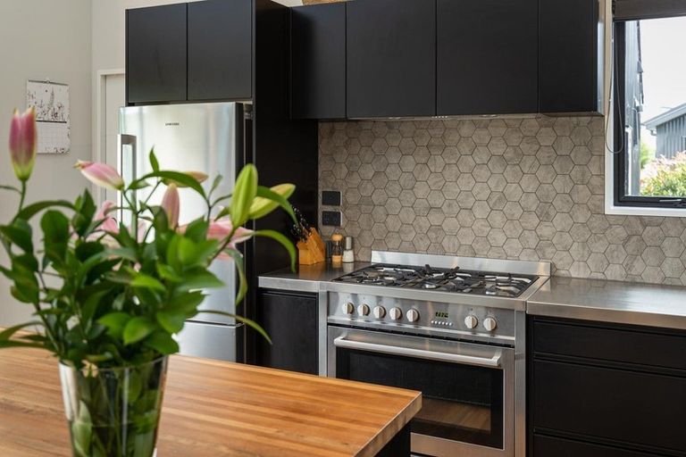 Photo of property in 8 Mulbury Way, Lower Shotover, Queenstown, 9304