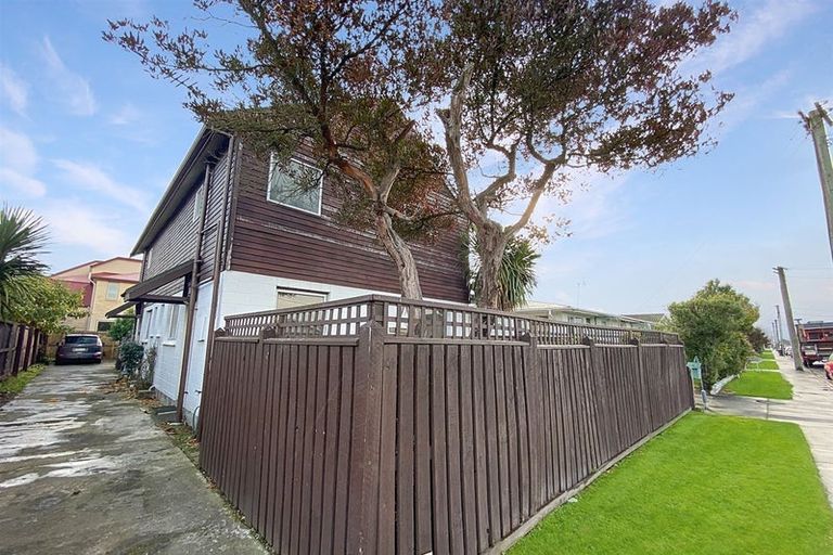 Photo of property in 1/491 Barbadoes Street, Edgeware, Christchurch, 8013