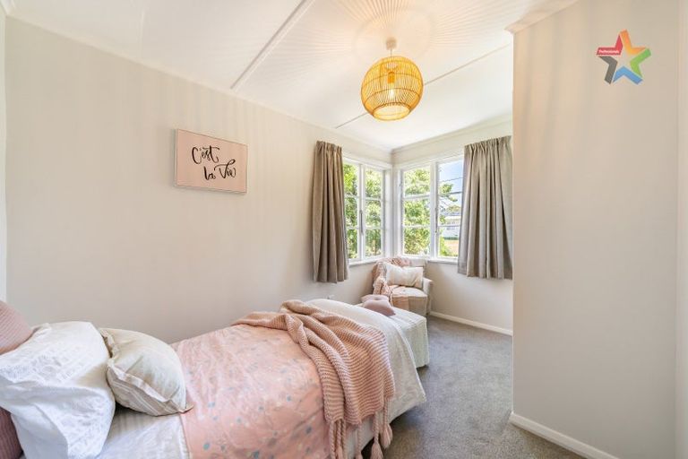 Photo of property in 6 Lockwood Crescent, Taita, Lower Hutt, 5011