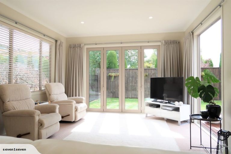 Photo of property in 2/745 Acacia Bay Road, Acacia Bay, Taupo, 3330