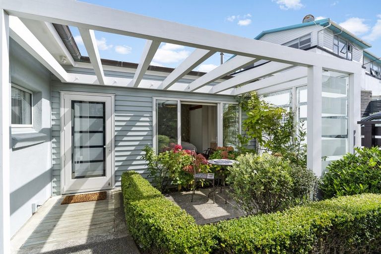 Photo of property in 42 Brighton Street, Island Bay, Wellington, 6023