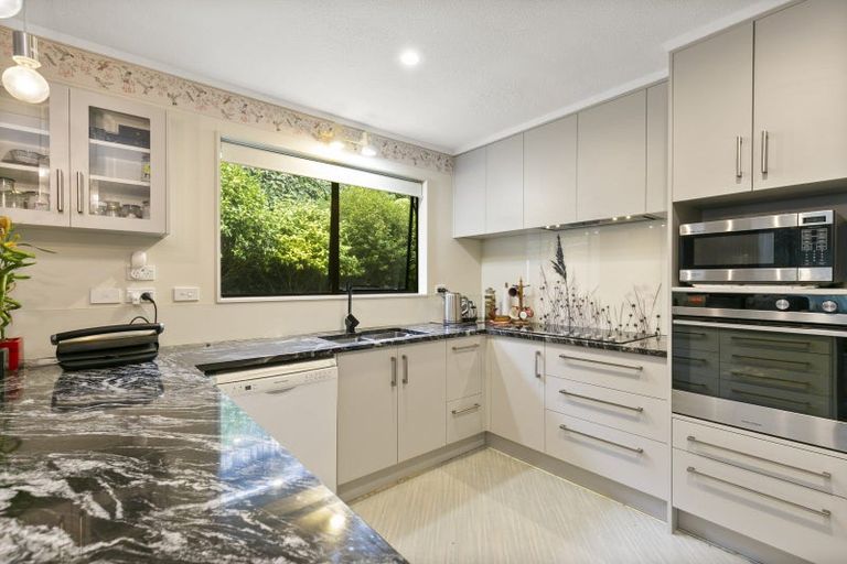 Photo of property in 23b Thatcher Crescent, Crofton Downs, Wellington, 6035