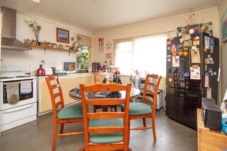 Photo of property in 41 Aberdeen Avenue, Takaro, Palmerston North, 4412