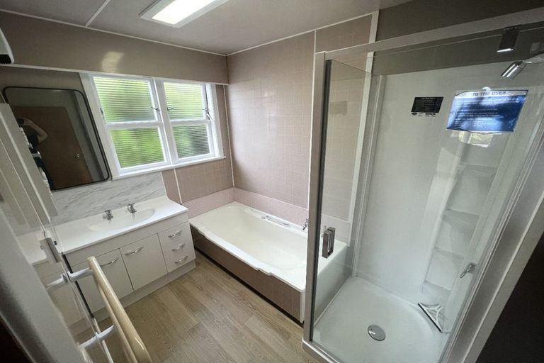 Photo of property in 16 Benares Street, Khandallah, Wellington, 6035