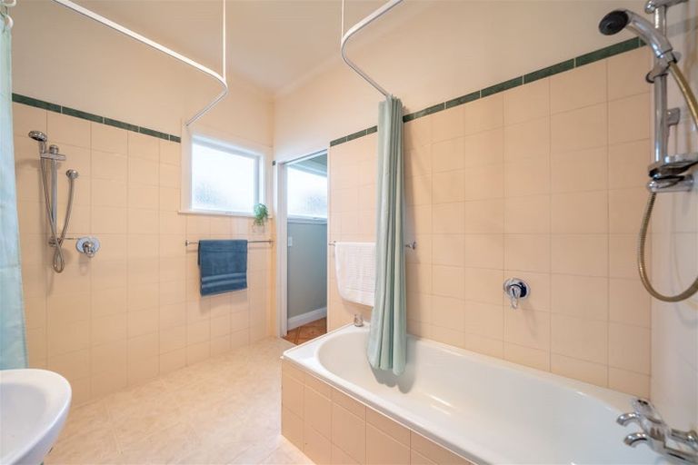 Photo of property in 57 Pohutukawa Street, Woburn, Lower Hutt, 5010