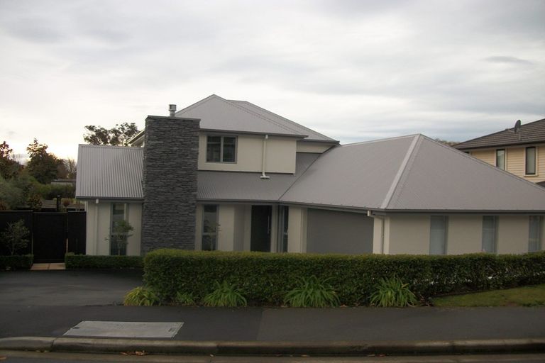 Photo of property in 15 Pentonville Close, Westmorland, Christchurch, 8025