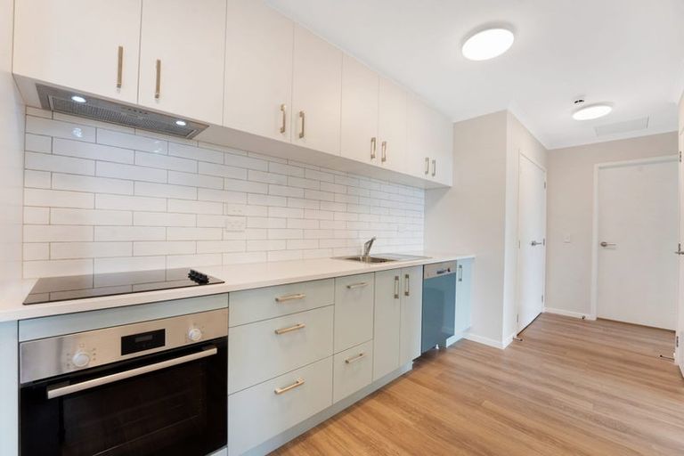 Photo of property in 206/2 Pukakaho Lane, Papatoetoe, Auckland, 2025