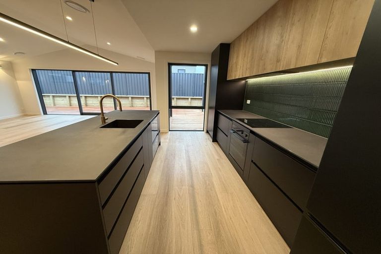 Photo of property in 10 Mason Street, Wanaka, 9305