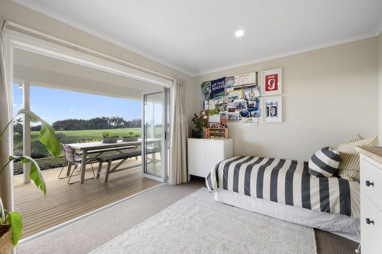 Photo of property in 167 Henwood Road, Paraite, New Plymouth, 4372