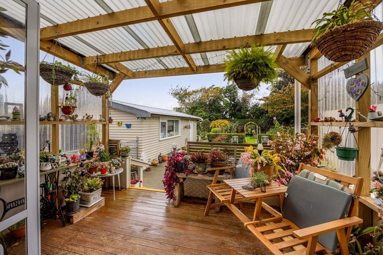 Photo of property in 50 Reid Avenue, Hawera, 4610