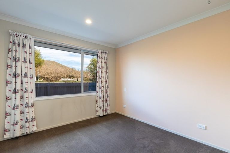 Photo of property in 410 Bower Avenue, Parklands, Christchurch, 8083