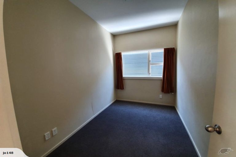 Photo of property in 51 Rolleston Street, Mount Cook, Wellington, 6021