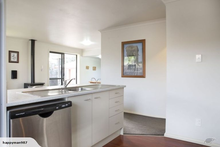 Photo of property in 37 Pulham Crescent, Queenwood, Hamilton, 3210