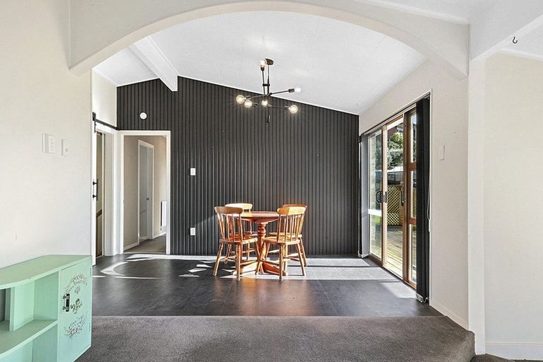 Photo of property in 15 Pukekohatu Street, Waitara, 4320