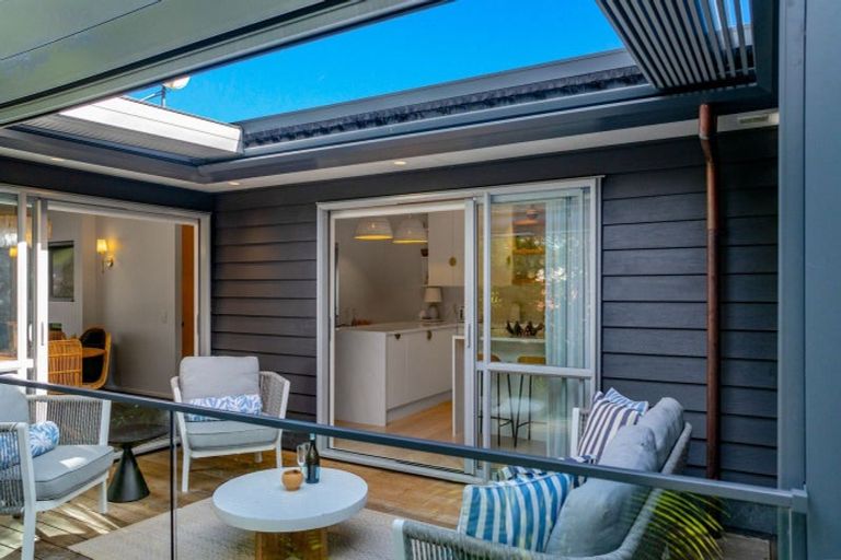 Photo of property in 4 Brandon Road, Manly, Whangaparaoa, 0930