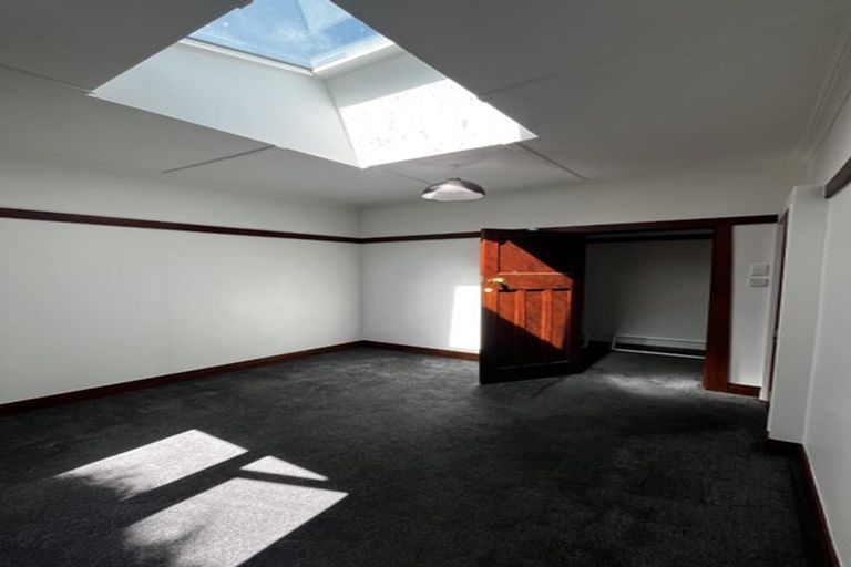 Photo of property in 19 Highbury Crescent, Aro Valley, Wellington, 6012