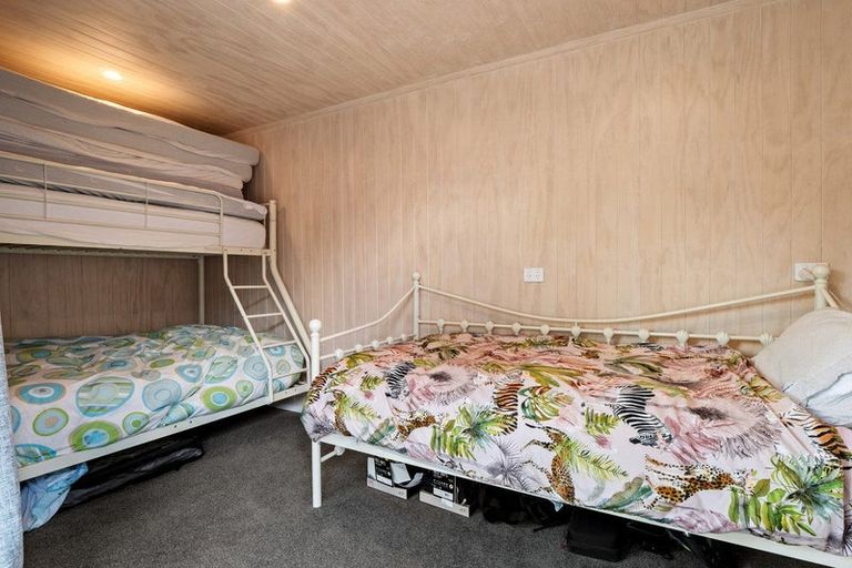 Photo of property in 25 Oregon Drive, Kelvin Heights, Queenstown, 9300