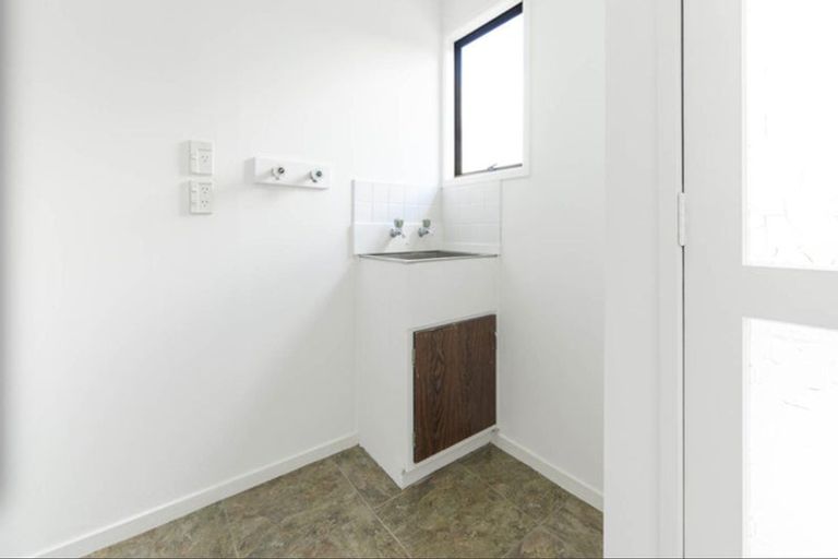 Photo of property in 12 Orinda Close, Botany Downs, Auckland, 2010