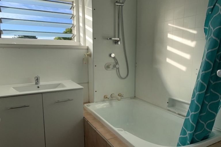 Photo of property in Garlinge Apartments, 14 Rhodes Street, Merivale, Christchurch, 8014