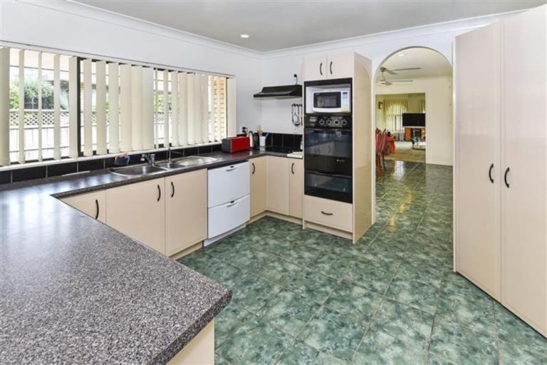 Photo of property in 71 Glenross Drive, Wattle Downs, Auckland, 2103