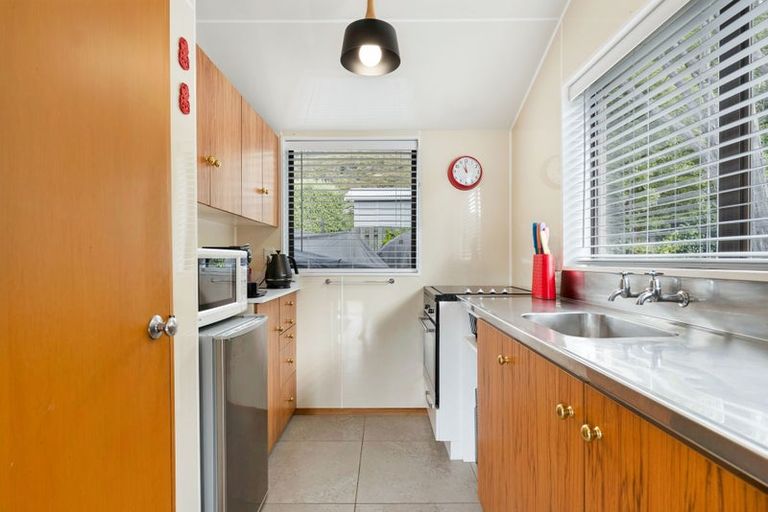 Photo of property in 1992 Queen Charlotte Drive, Momorangi Bay, Picton, 7281