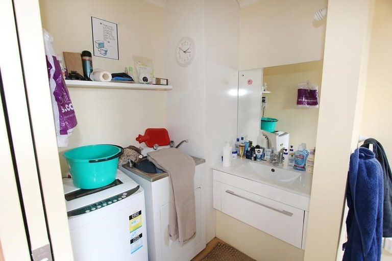 Photo of property in 93 Queen Street, North Dunedin, Dunedin, 9016