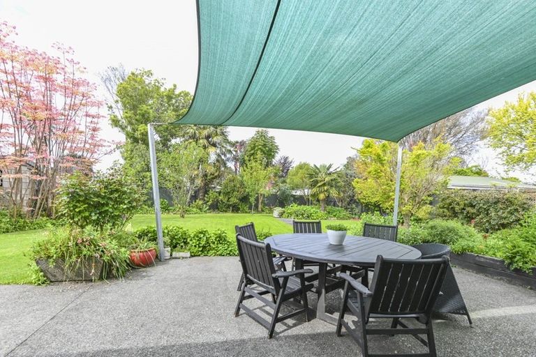 Photo of property in 11 Elizabeth Place, Clive, 4102