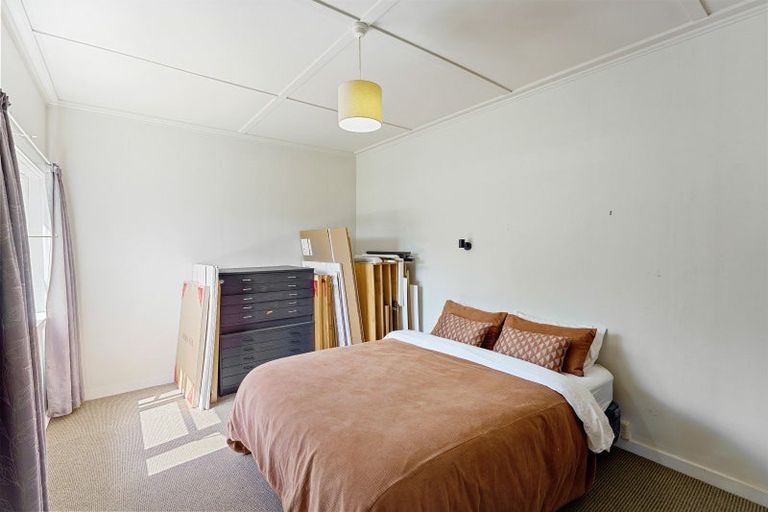 Photo of property in 27 Toi Street, Otaki Beach, Otaki, 5512