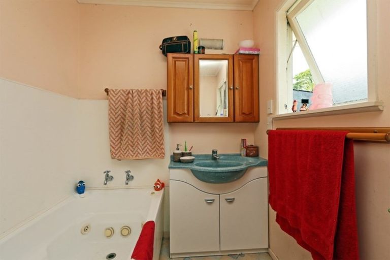 Photo of property in 19 Bristol Crescent, Flaxmere, Hastings, 4120