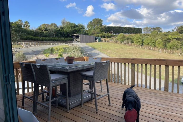 Photo of property in 106 Barrett Road, Riverhead, Albany, 0793