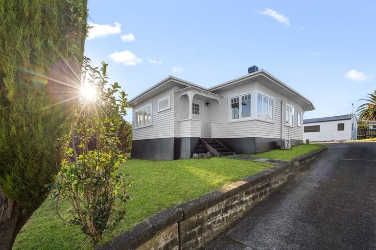 Photo of property in 222 East Tamaki Road, Otara, Auckland, 2023
