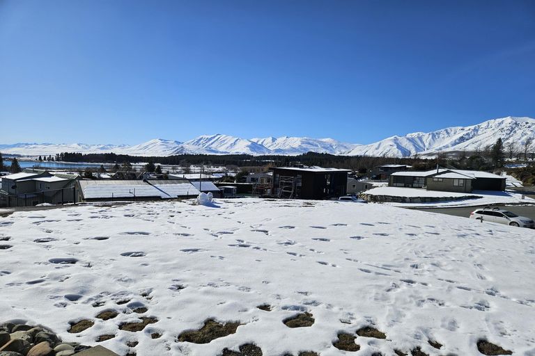 Photo of property in 12 O'neill Place, Lake Tekapo, 7999