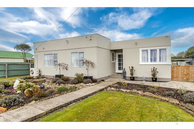 Photo of property in 33 High Street, Waimate, 7924