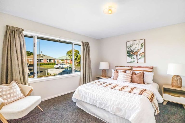 Photo of property in 19 Glenora Place, Hornby, Christchurch, 8042