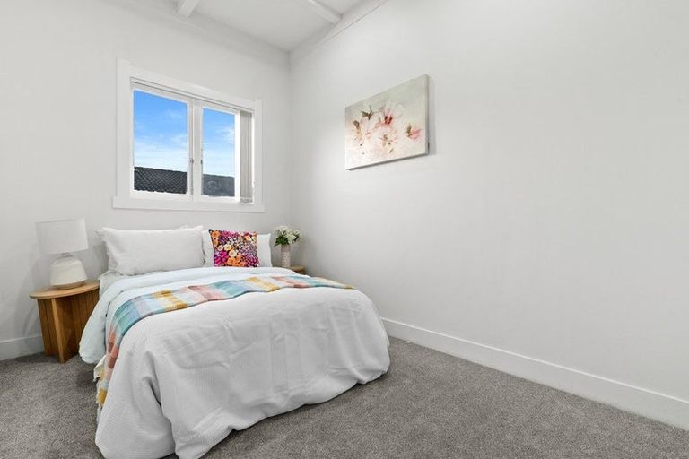 Photo of property in 76 Manuroa Road, Takanini, 2112