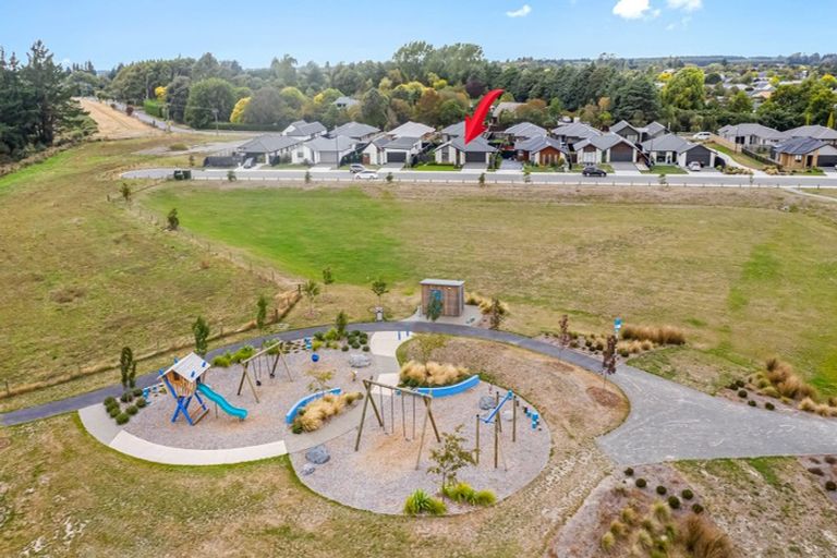 Photo of property in 32 Shrimpton Avenue, Woodend, 7610