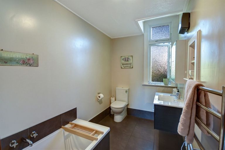 Photo of property in 8 Signal Hill Road, Opoho, Dunedin, 9010