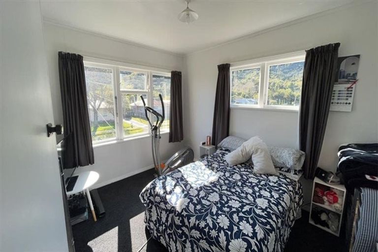 Photo of property in 16-20 Wickes Street, Cobden, Greymouth, 7802