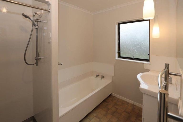 Photo of property in 11 Koutu Road, Koutu, Rotorua, 3010