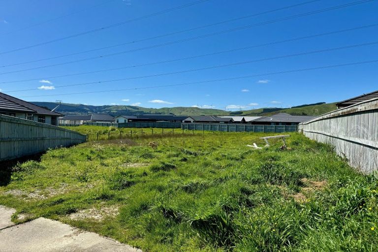 Photo of property in 17 Gibraltar Way, Fitzherbert, Palmerston North, 4410