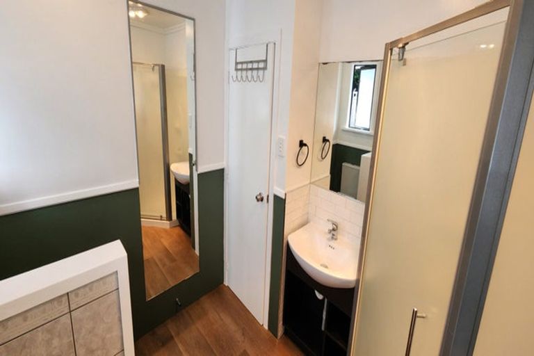 Photo of property in 57 Awanui Street, Merrilands, New Plymouth, 4312