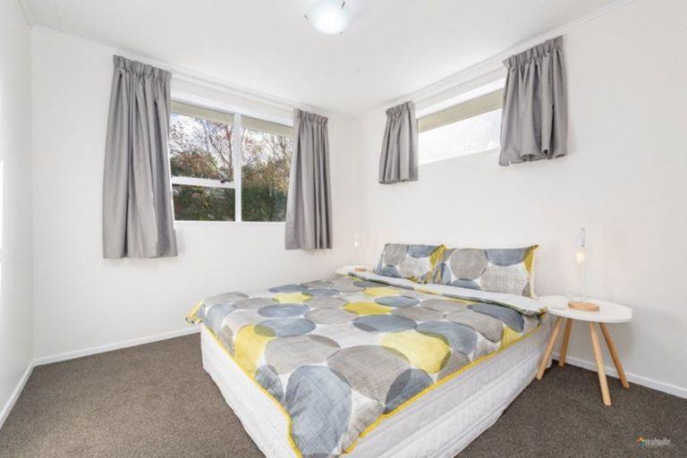 Photo of property in 35a Roband Crescent, Brown Owl, Upper Hutt, 5018