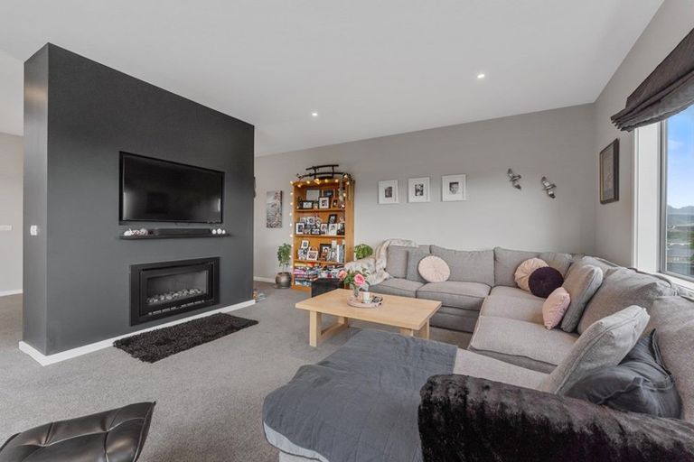 Photo of property in 13 Mo Street, Camborne, Porirua, 5026