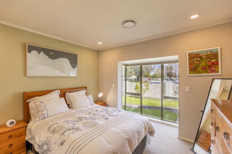 Photo of property in 1/217 Mcleod Street, Camberley, Hastings, 4120