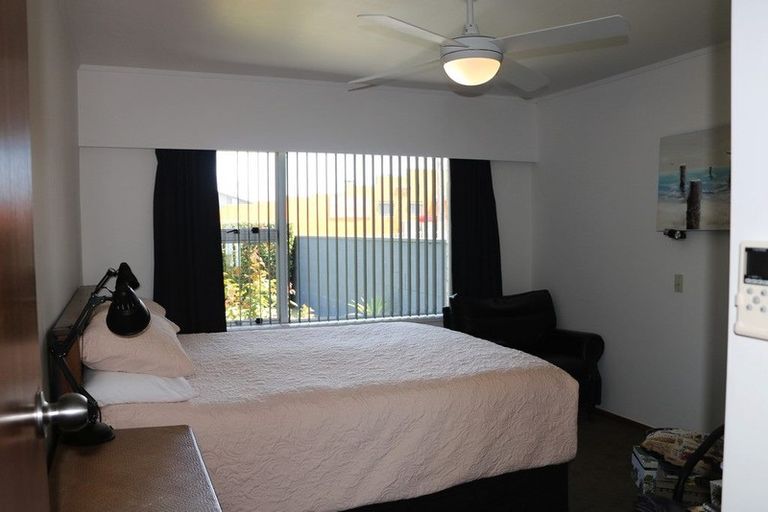 Photo of property in 2/109 Fitzroy Street, Papatoetoe, Auckland, 2104
